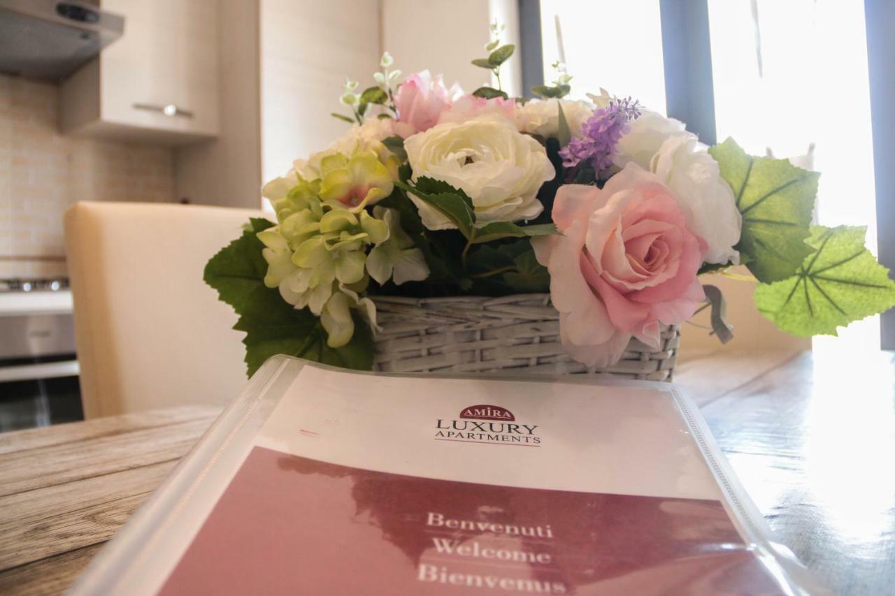 Amira Luxury *